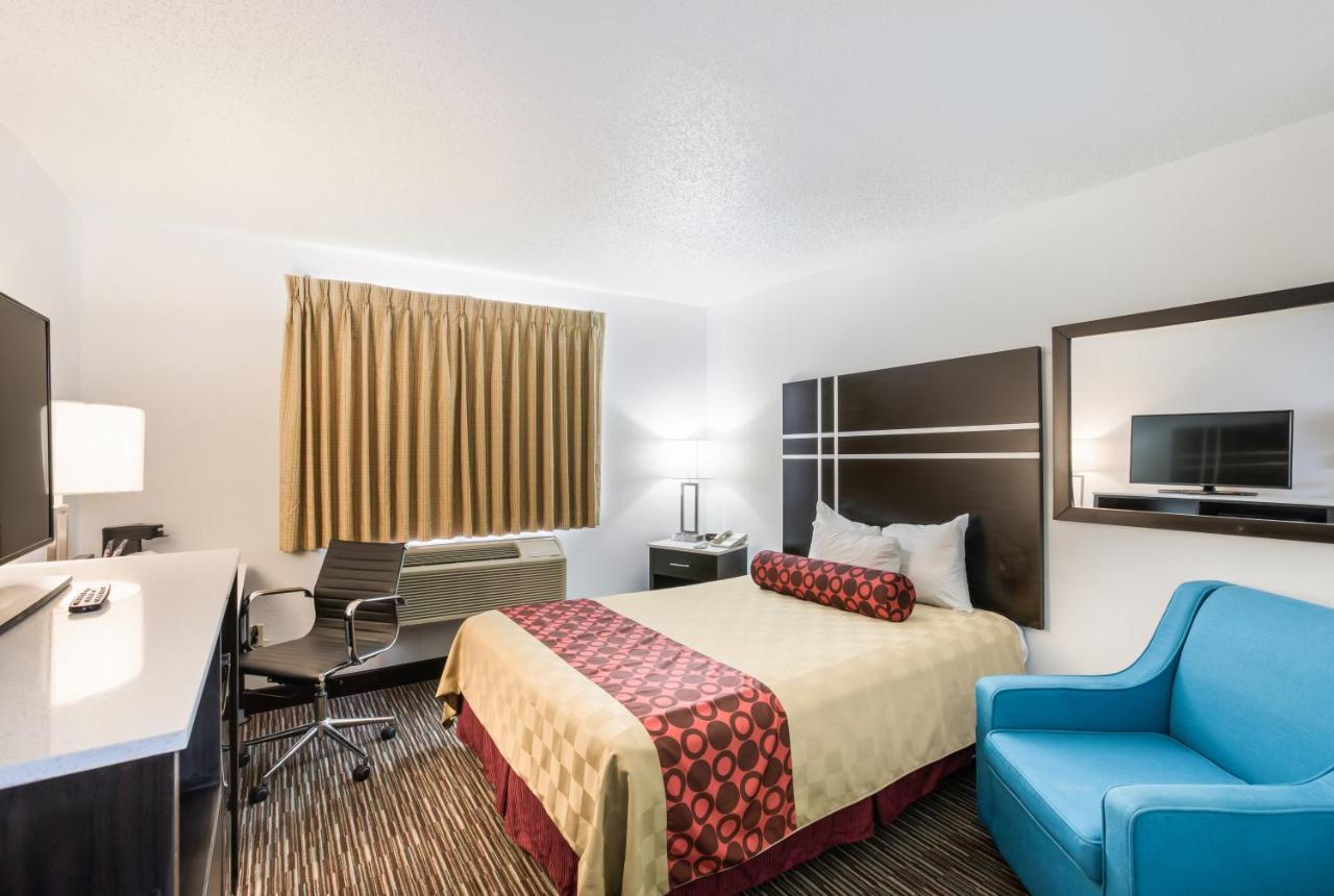 Americas Best Value Inn Charlotte Exterior photo